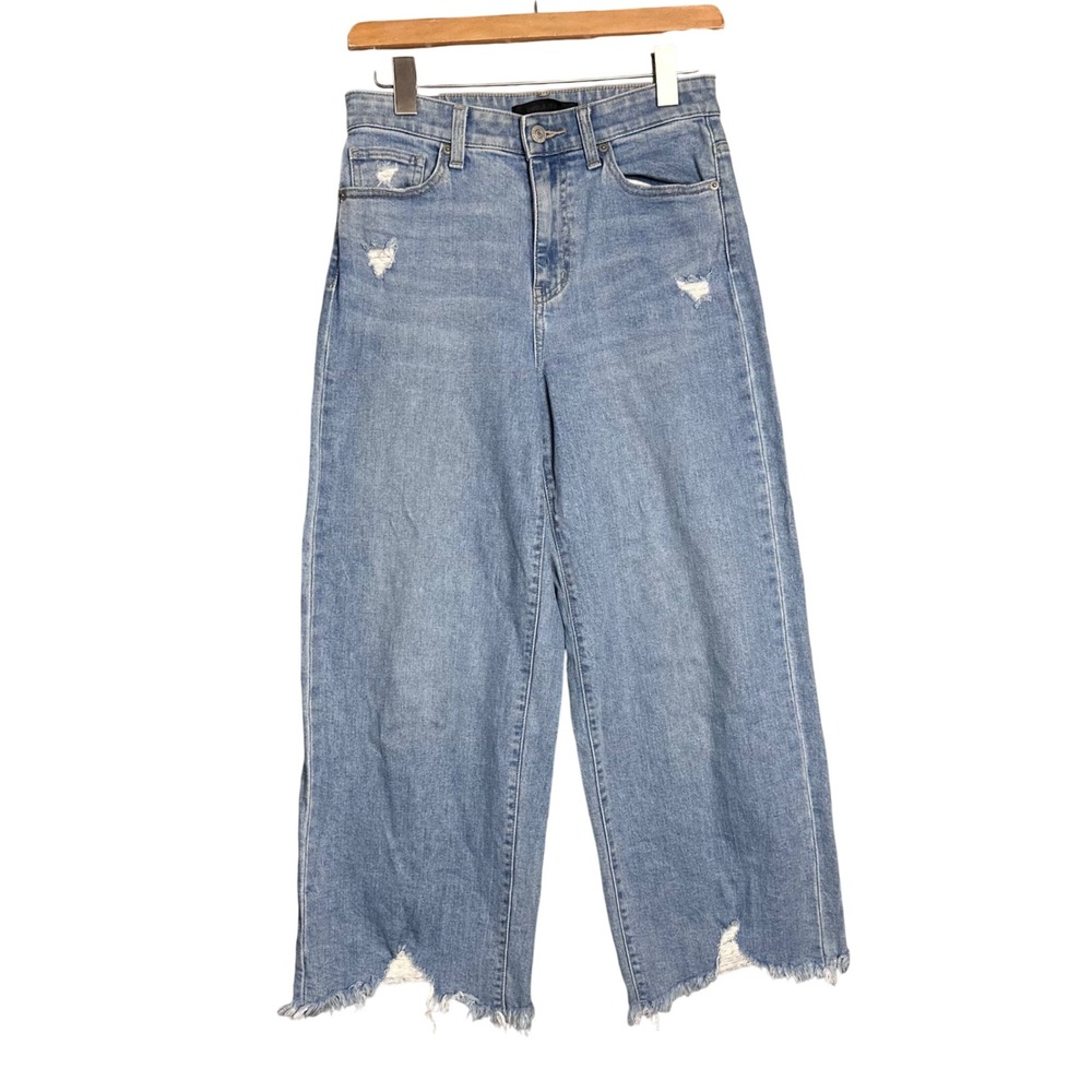 Uniqlo Jeans 25 High Rise Wide Straight Distressed Raw Hem Light Wash Denim crop